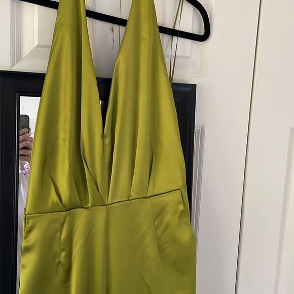 ANTHROPOLOGIE 🆕 Ciebon Carmina V-Neck Halter Faux Silk Jumpsuit Size Small - Picture 6 of 8